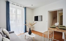 Apartment Louvre Museum By Studio Prestige